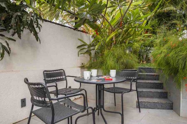 Image Title Goes Here