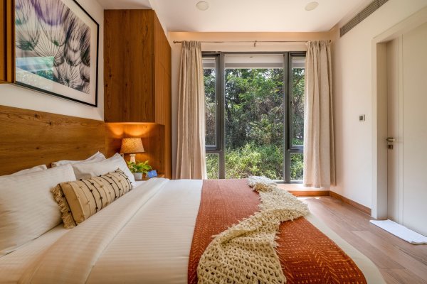 Image Title Goes Here