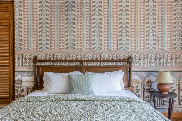 Image Title Goes Here