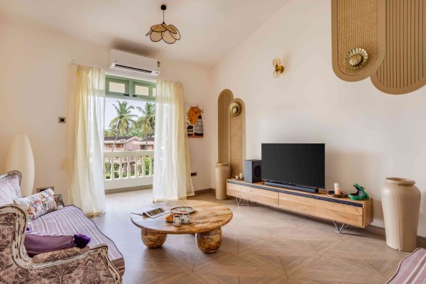 Image Title Goes Here