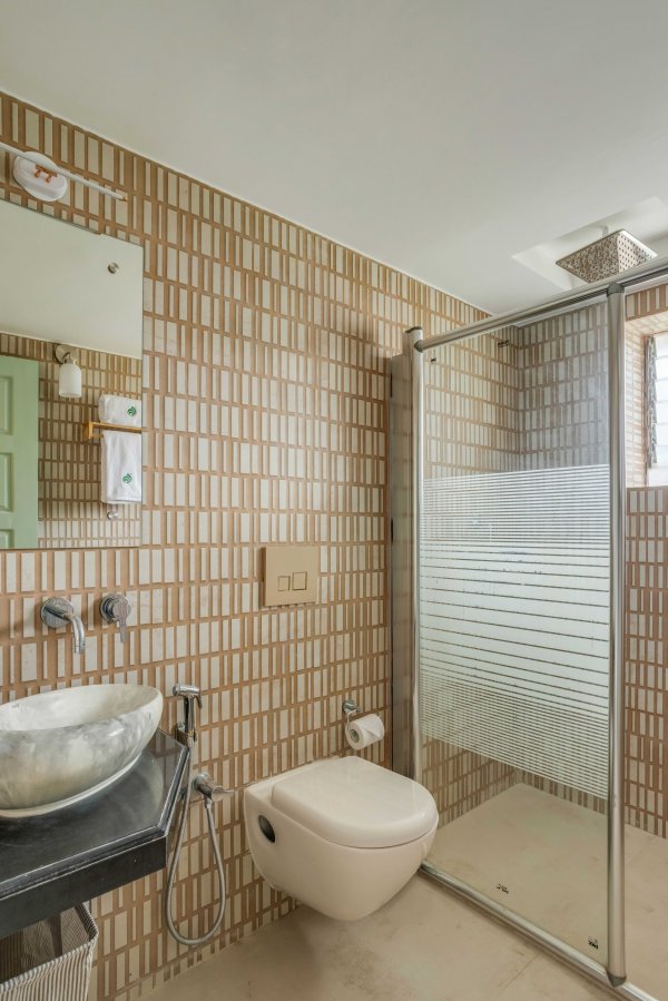 Image Title Goes Here