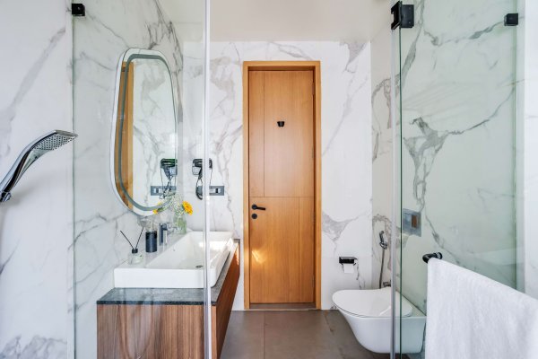 Image Title Goes Here