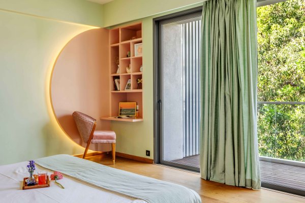 Image Title Goes Here