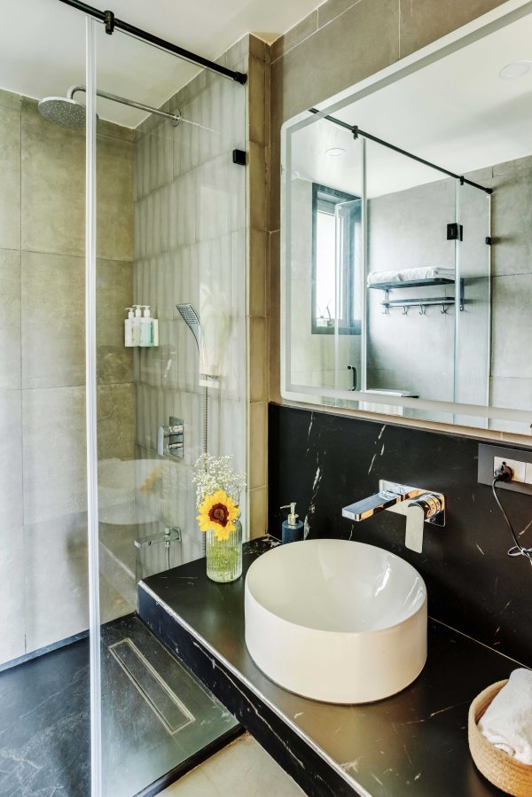 Image Title Goes Here