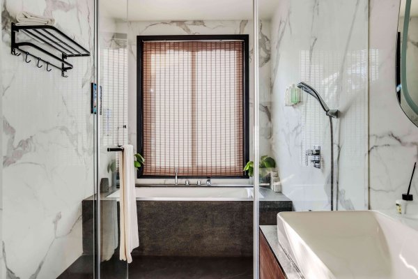 Image Title Goes Here