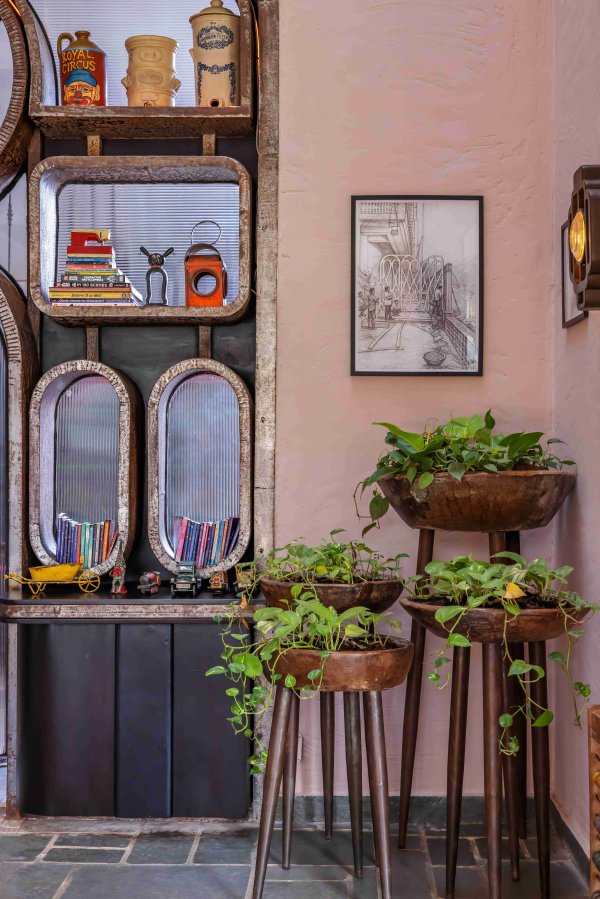 Image Title Goes Here